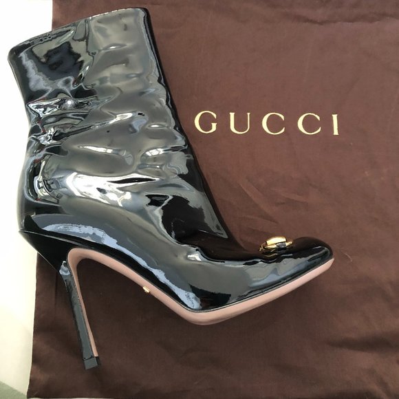 GUCCI Black Patent Vernice Crystal Buckle Bootie - Picture 3 of 9